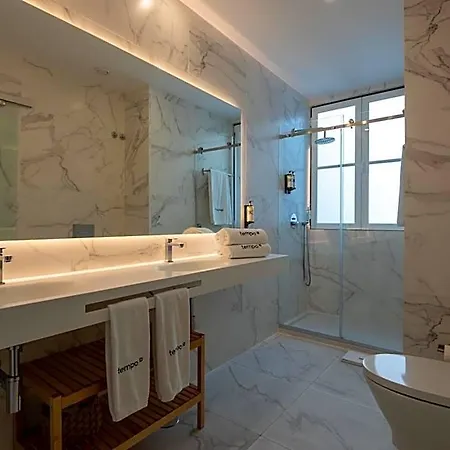 Tempo Flh Отель 3*